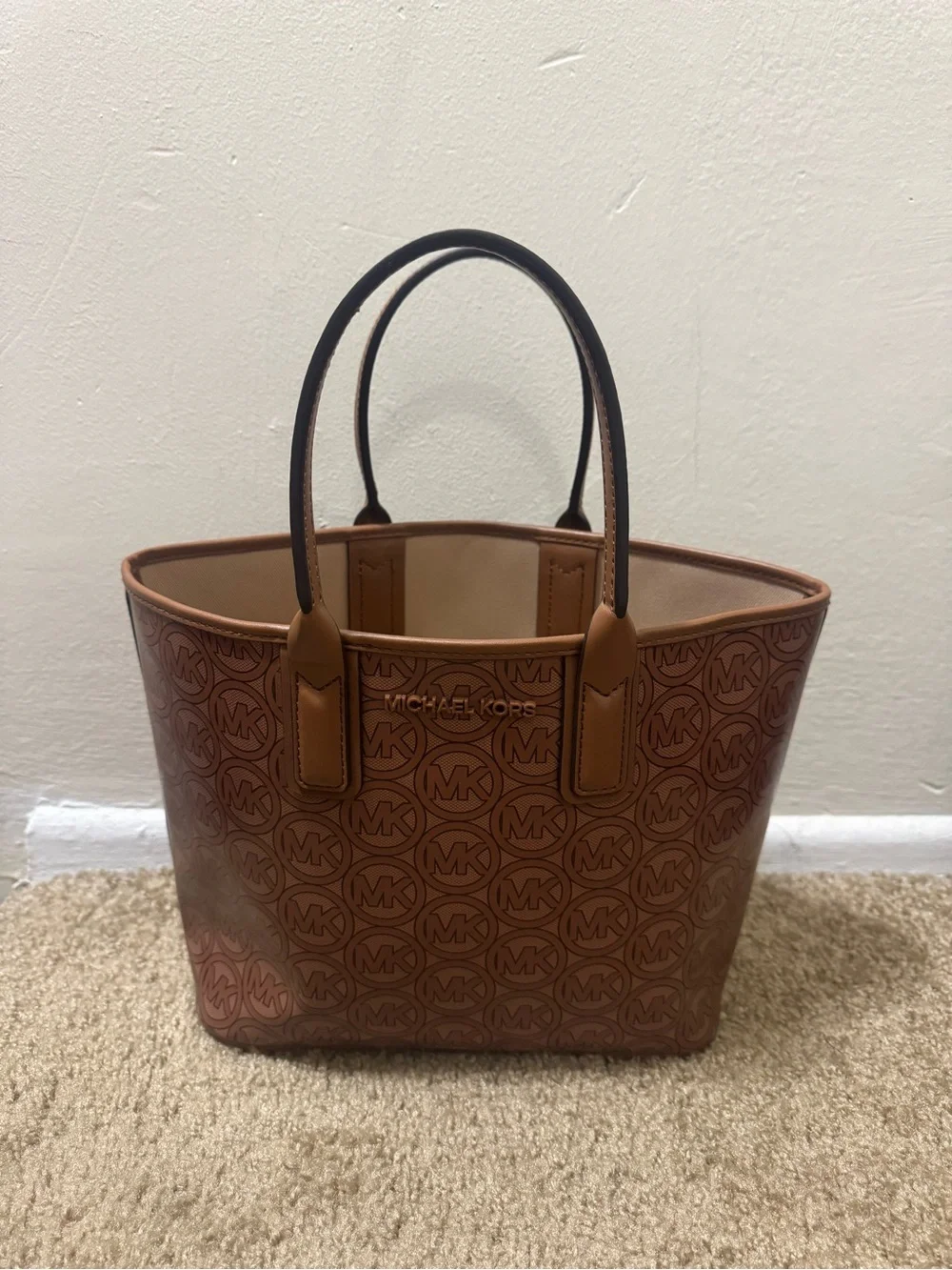 💯 Authentic Michael Kors satchel bag